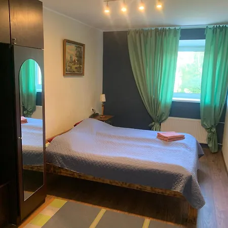 شقة K76 - Very 2-bedrooms -2 Big Beds-1 Single Bed تارتو